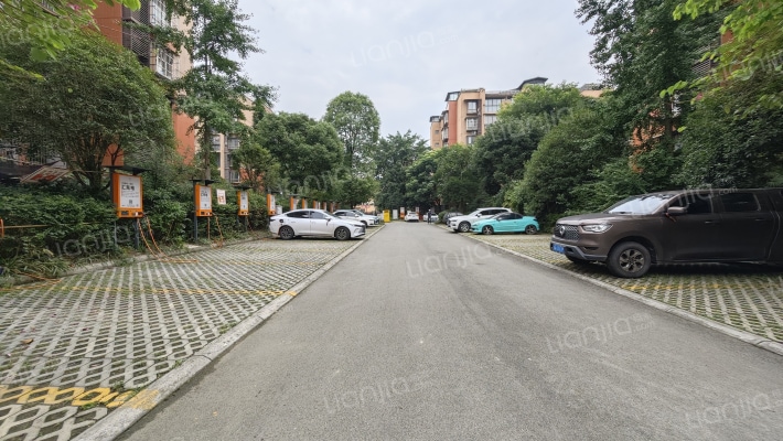 万泉阳光华庭外景图