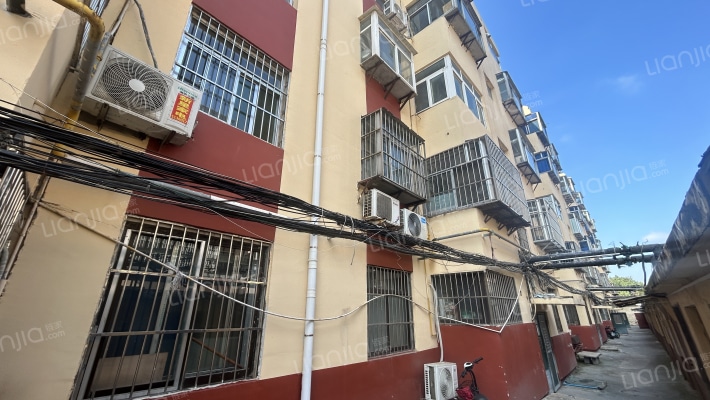 吉祥西小区外景图