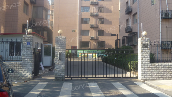 英嘉公寓外景图