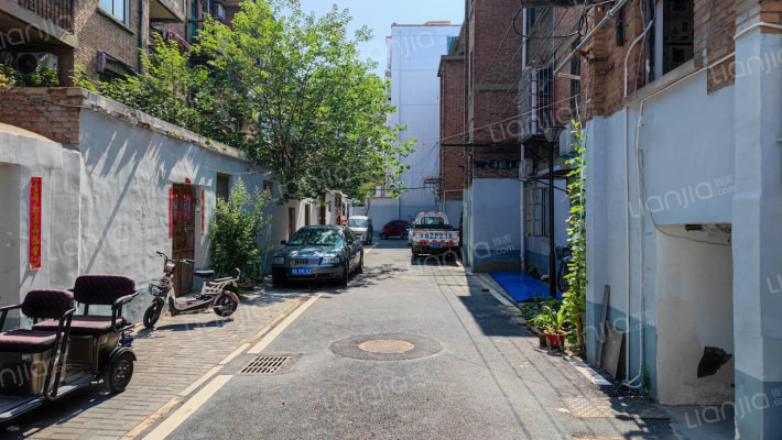 公园路东街外景图