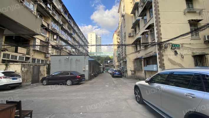 凤城路104弄外景图