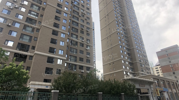 沈铁家园外景图