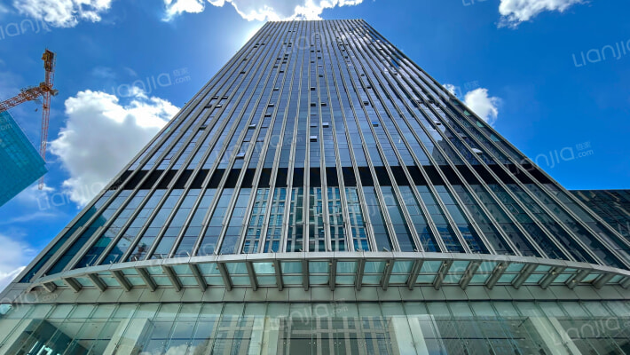 美的置业广场外景图