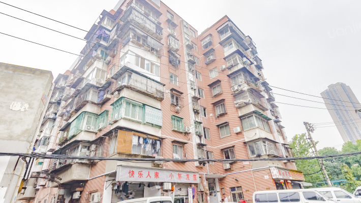 教工宿舍外景图