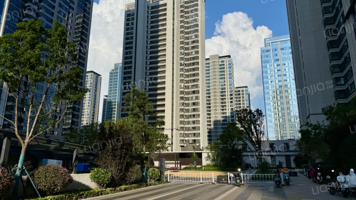 璀璨臻樾外景图