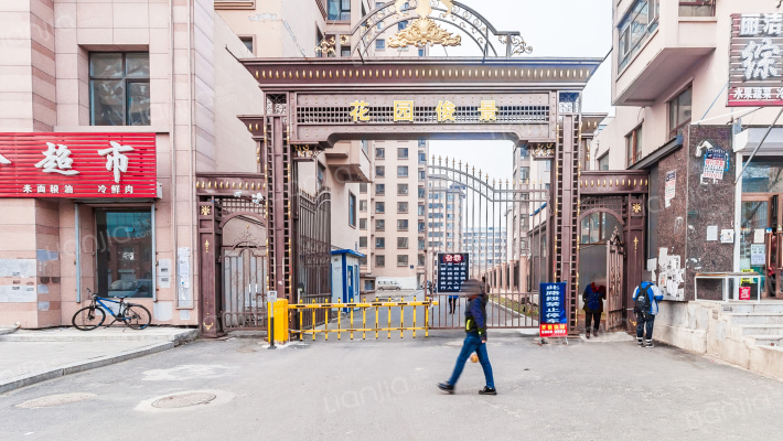 花园俊景外景图