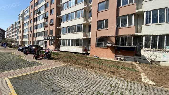 人和二期外景图