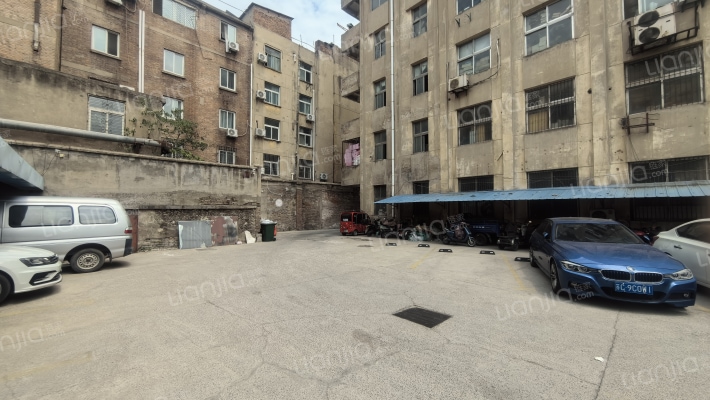 华兴商务楼外景图
