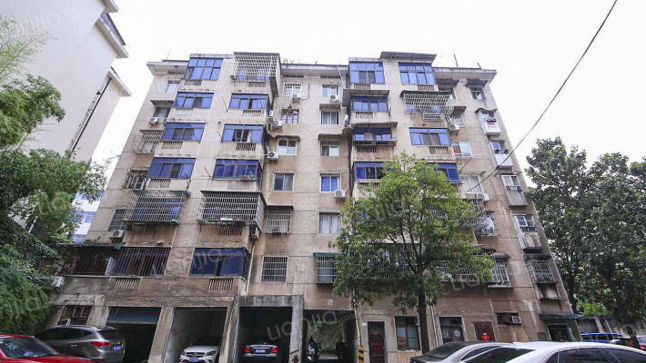 建设银行宿舍外景图