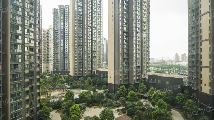 裕亚银湖城一期外景图