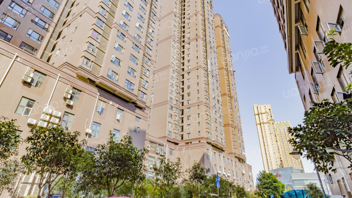 西湖广场外景图