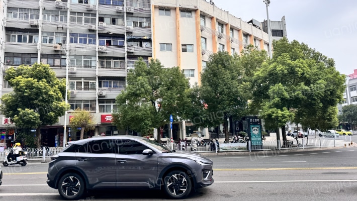 民主南路外景图