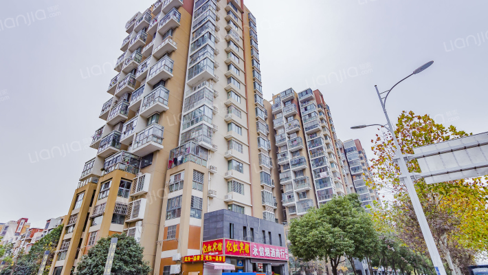 滨湖前城外景图