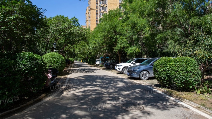 富力新城v02区外景图