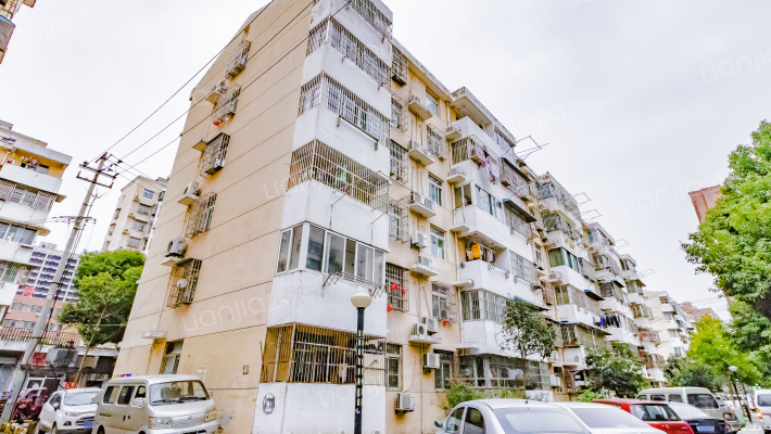 和平家园B1区外景图