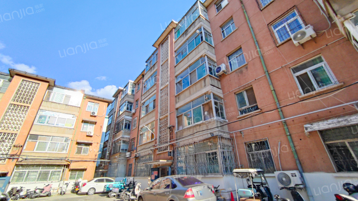 益寿路14号省高级法院宿舍外景图