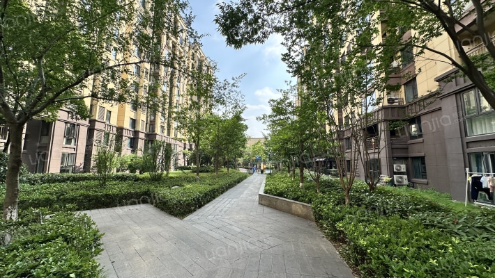 绿地海外滩二期外景图