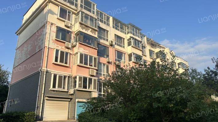 交通局宿舍外景图