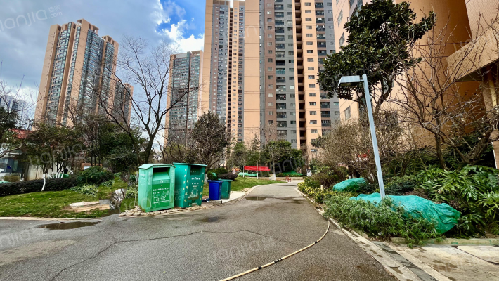 海伦国际塔林区外景图