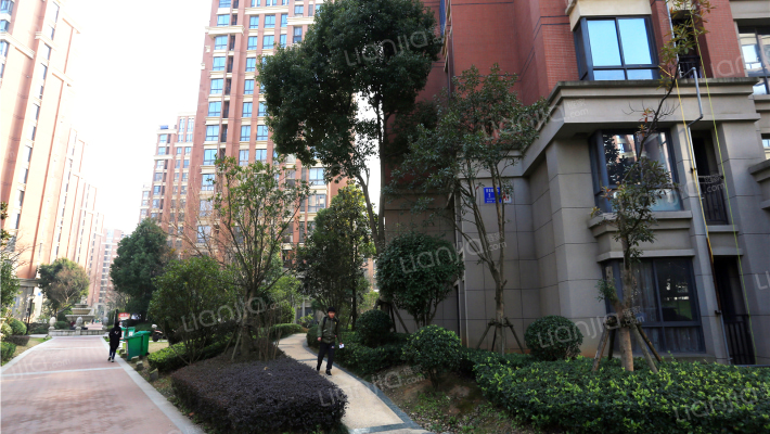 西湖绿洲城五期外景图