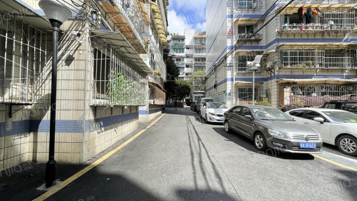 交警宿舍外景图