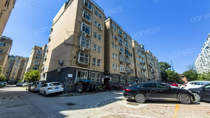 金华小区外景图