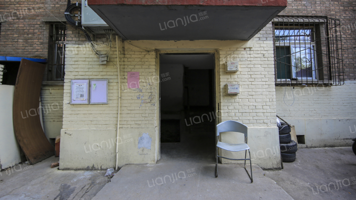 山西省医药公司化学试剂部小区外景图