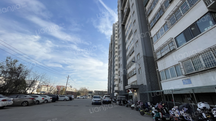 邯邢技校小区外景图