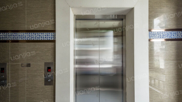 东渡青筑外景图