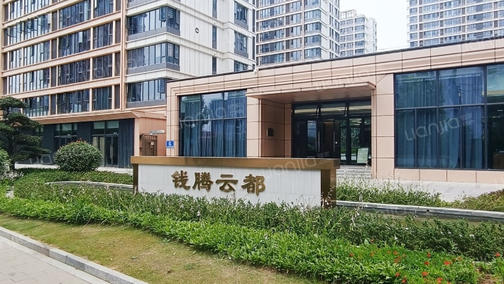 钱腾云都外景图