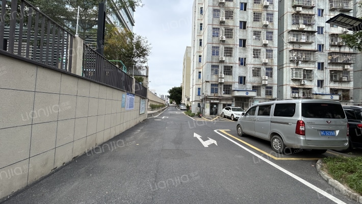 金鼎商业广场外景图