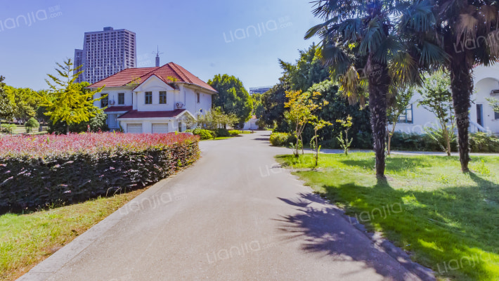 高新别墅外景图