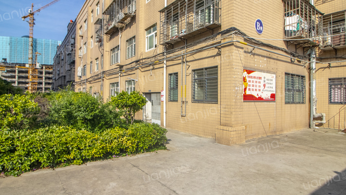 摩登广场外景图