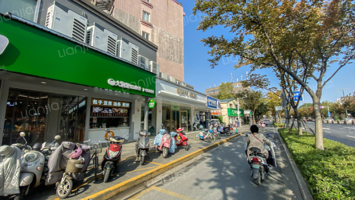 跃龙南路70号外景图