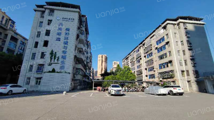 黄冈师范学院教工生活区外景图