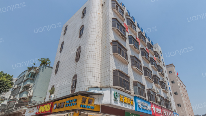 五桂山长命水村外景图