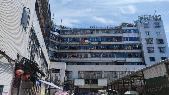 航天综合菜市主楼外景图