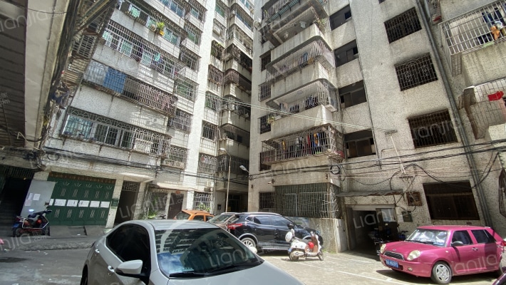 海府路区委组织部住宅楼外景图