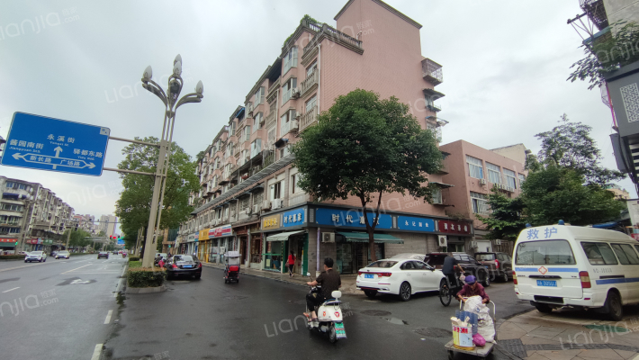 钻石小区外景图