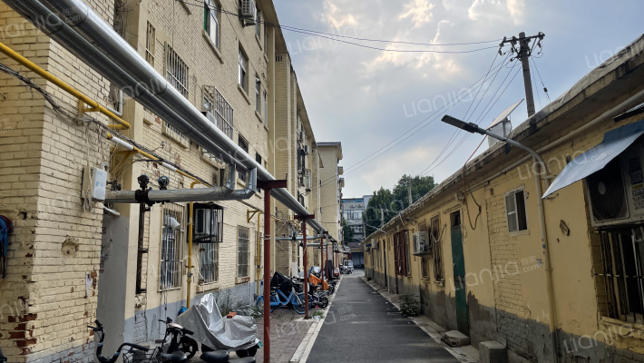 东风街十一号院外景图