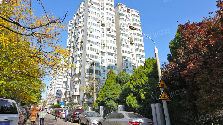 和平西苑外景图