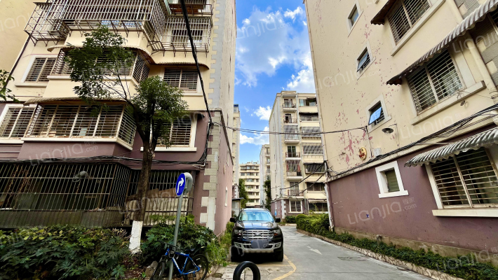 绿园小区外景图