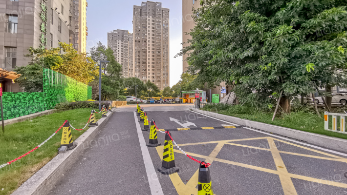 三迪创富广场南站一品外景图