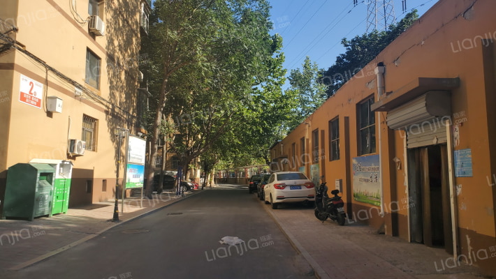 管委会宿舍外景图