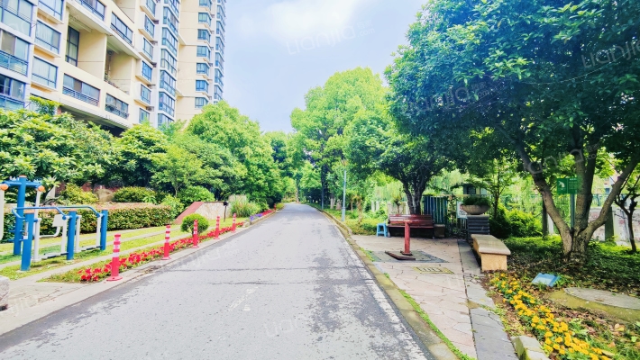 阳光城市花园D区外景图