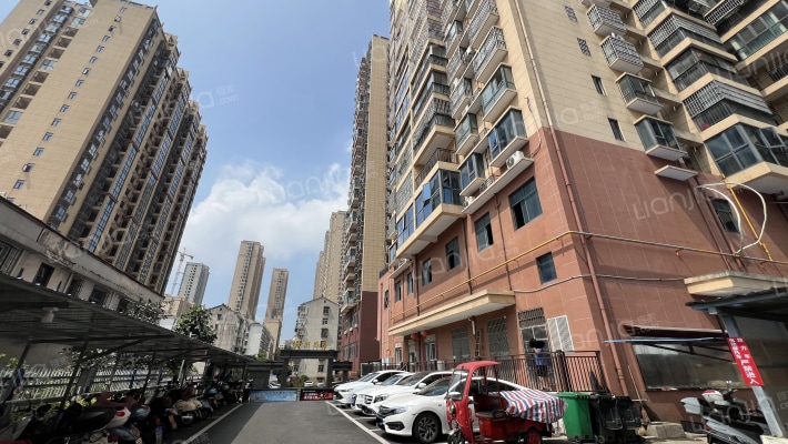 松泰华庭外景图