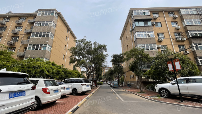 电力设备厂东院外景图