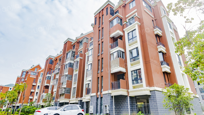 钱塘•彩虹城外景图