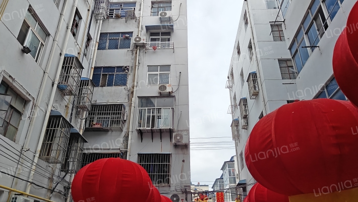 大庆路服装厂宿舍外景图