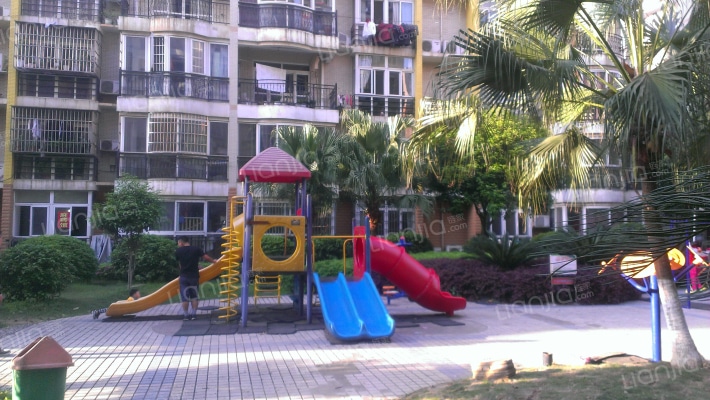 楚天家园外景图